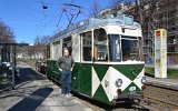 Am 01.04.2016 ATZ 4508 mit Lore G 107 an der Prenzlauer Allee. Vor 10 Jahren hatte ich die Widerstnde auf dem Dach des ATZ aufgearbeitet.