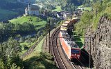 Blick vom Mhletunnel auf Wassen mit der Kirche am 24.09.2016 : 16094Wassen